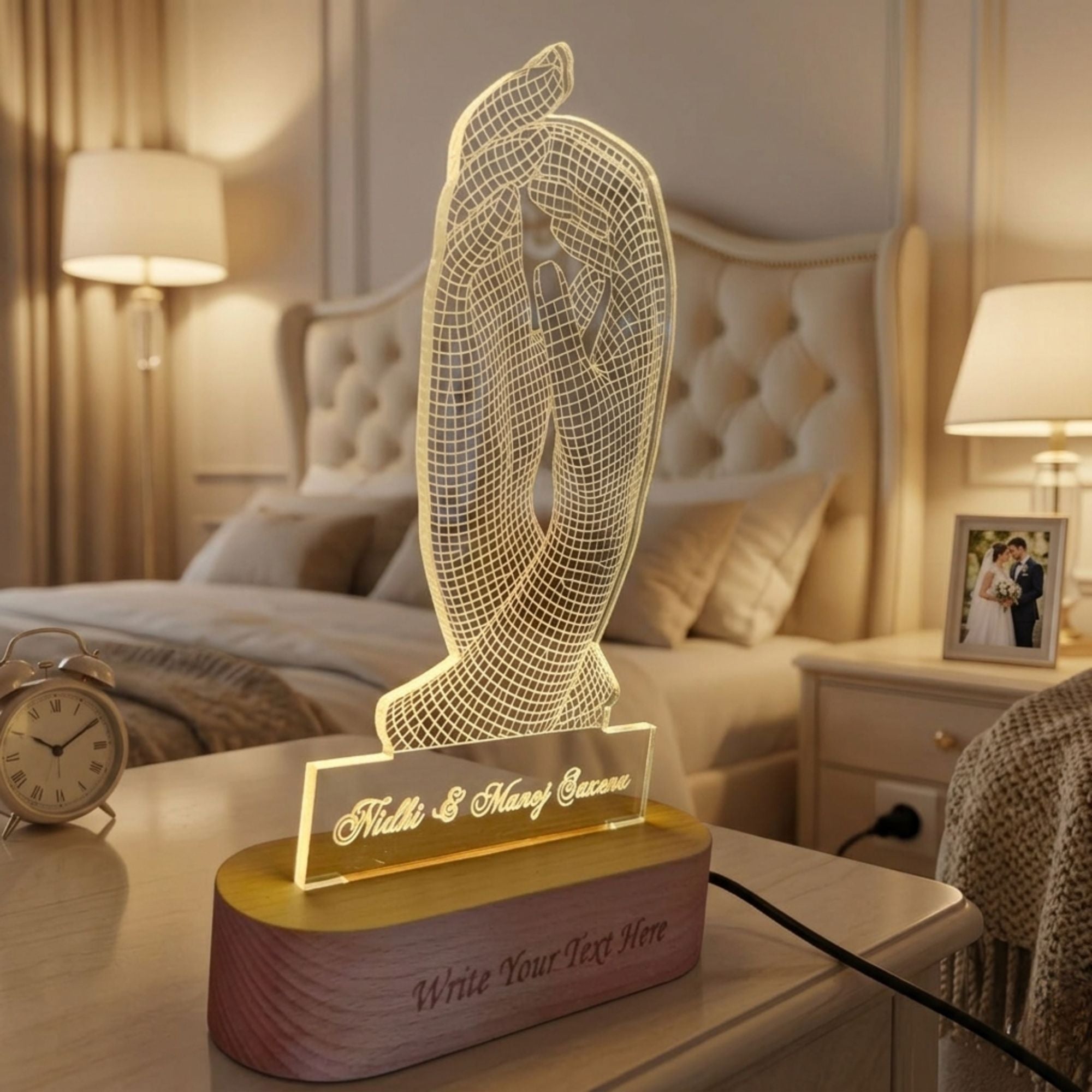 Shayona Gift Shop-Personalized Holding Hands 3D Acrylic LED Night Light – Custom Name Couple Lamp with Engraved Wooden Base, Romantic Anniversary, Wedding & Valentine’s Day Gift